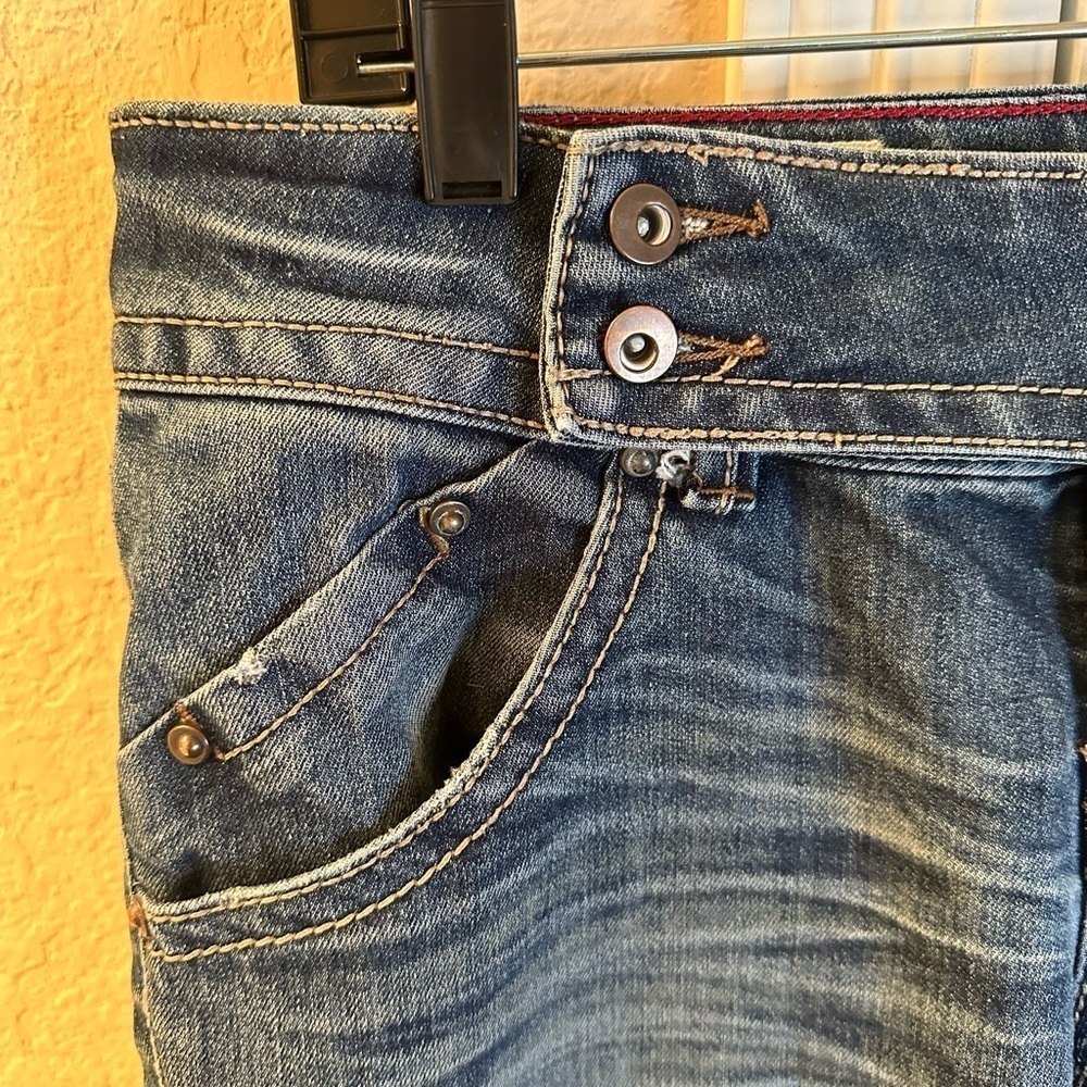 🩷5/$10 FIRST kiss jeans distressed size 9 juniors - Picture 2 of 10